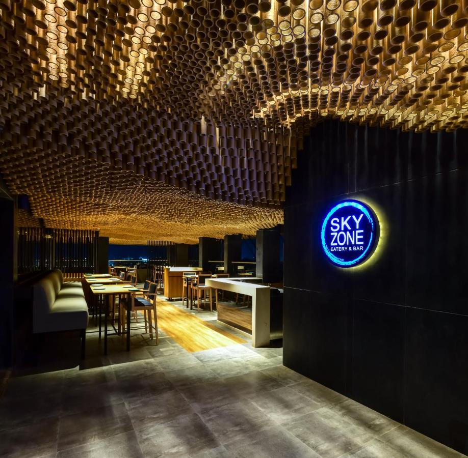 Regenta Place Raysons Kolhápur Kültér fotó