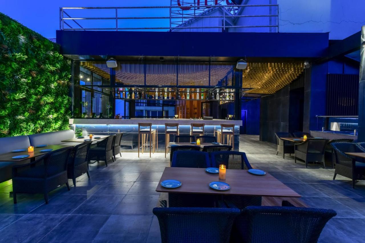 Regenta Place Raysons Kolhápur Kültér fotó
